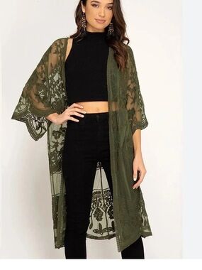 DIZZY GAL LACE KIMONO DUSTER